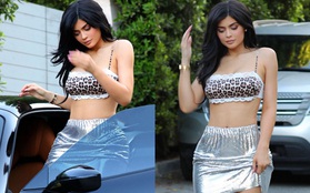 Lái siêu xe sang chảnh xuống phố, Kylie Jenner khiến ai cũng mê vì đẹp hoàn hảo "không góc chết"!