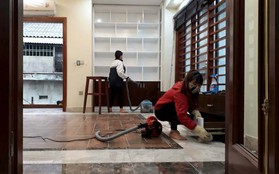 Dịch vụ vệ sinh nhà cửa cuối năm: Nỗi lòng “kẻ dọn… người la”