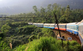 Đường sắt Thống Nhất của Việt Nam lọt top 10 tuyến đường sắt kinh ngạc nhất thế giới