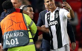Ronaldo hành động đẹp đáp lại tình cảm của fan hâm mộ quá khích