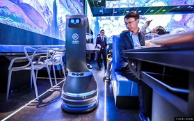 Trải nghiệm ăn lẩu độc nhất ở Bắc Kinh: Không một bóng nhân viên, chỉ toàn robot phục vụ từ A-Z