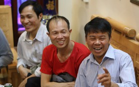 Gia đình tuyển thủ Việt Nam “mở hội” xem và cổ vũ đội bóng áo đỏ ở trận quyết định tấm vé bán kết