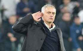 Đã tìm ra nguyên nhân Mourinho khiêu khích CĐV Juventus