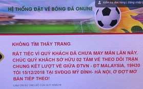 Người dân tìm mọi cách mua vé AFF Cup: Mua online, trèo rào mua "offline", ai may mắn thì mới có vé