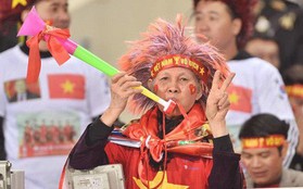 CĐV Việt Nam kêu gọi cấm kèn vuvuzela, trả lại bầu không khí trong sạch cho sân Mỹ Đình, đồng thời học hỏi cách cổ vũ chuyên nghiệp của Malaysia