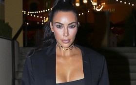 Mặt cứng đơ vì tiêm botox, Kim Kardashian còn tụt điểm nhan sắc vì da bóng loáng như bôi mỡ