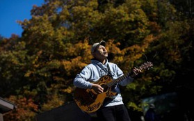 Người canh giữ "khu rừng tự sát" ở Nhật Bản: Hằng đêm vẫn cất lên tiếng hát để xoa dịu những tâm hồn bị tổn thương