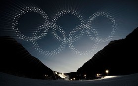 Hơn 1200 chiếc drone gắn đèn LED được dùng để biểu diễn ở Olympic Mùa đông, lập luôn kỷ lục Guinness
