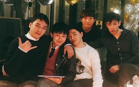 Phát khóc trước bức ảnh hiếm hoi: 5 thành viên Big Bang tụ họp như một gia đình trước ngày G-Dragon nhập ngũ