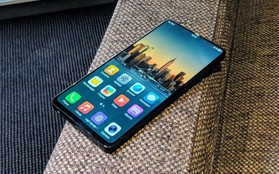 Xem concept smartphone Vivo không viền 100%, cảm biến vân tay ngay trên màn hình, camera selfie trồi lên thụp xuống