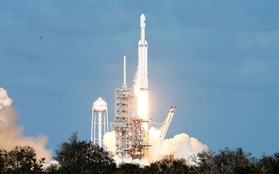 2,3 triệu người trên toàn cầu xem SpaceX phóng tên lửa Falcon Heavy, trở thành video trực tiếp có nhiều người xem thứ 2 trong lịch sử YouTube