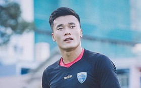 Tương lai của thủ thành Bùi Tiến Dũng ở V.League 2018 được làm rõ