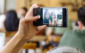 Trở thành "bậc thầy selfie" không khó, vài bí kíp sau sẽ giúp bạn chụp ảnh "nghệ" nhất