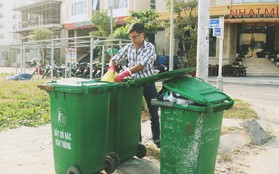 Quá yêu Đà Nẵng, chàng trai Tây lặng lẽ nhặt rác mỗi ngày: “Tôi không muốn thành phố này mất đẹp trong lòng du khách"