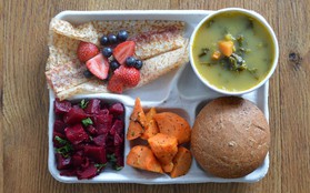 Học sinh trên thế giới ăn món gì vào bữa trưa?
