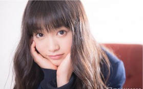 Vừa được giải "nữ sinh đáng yêu nhất Nhật Bản", cô bé 17 tuổi lại bị cư dân mạng lôi ra "mổ xẻ" nhan sắc