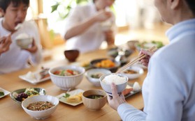 “Ai cũng được ăn món mình thích” – bí quyết thần kì giúp con hết kén ăn của mẹ Nhật