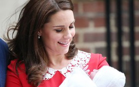 3 lần sinh con, Công nương Kate Middleton đã phá vỡ những nguyên tắc về sinh nở bất di bất dịch của Hoàng gia Anh