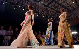 Trải nghiệm Tuần lễ thời trang Vietnam International Fashion Week qua lăng kính X-A5