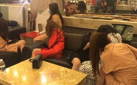 Phát hiện gần 100 nữ tiếp viên ăn mặc hở hang nghi phê ma tuý tại Dmax - tụ điểm ăn chơi có tiếng ở Sài Gòn