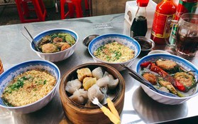"Ăn không kiểm soát" với vô vàn món độc đáo ngay tại con hẻm lâu đời ở quận 5 Sài Gòn