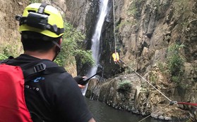 Khen thưởng 5 người đưa thi thể phượt thủ ra khỏi thác Lao Phào