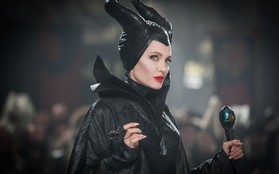 "Maleficent 2" gây nôn nao khi hai mẹ con “tiên hắc ám” Angela Jolie đăng ảnh nhí nhảnh ngay phim trường