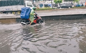 Chủ siêu máy bơm chống ngập gần 100 tỉ đồng: “Đường ngập là do mưa quá lớn, máy bơm hút không kịp”