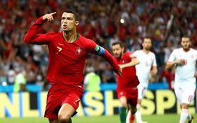 Ronaldo một mình chấp tất, hóa Thanos "búng tay" tiêu tan hàng phòng ngự Tây Ban Nha