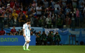 Có một Messi bất lực, đáng thương trong ngày thảm bại của Argentina