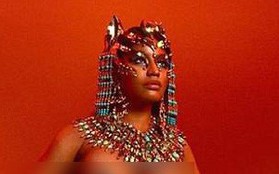 Nicki Minaj gần như bán nude táo bạo trên bìa album