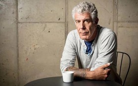 Đầu bếp Anthony Bourdain từng muốn tự tử nhiều lần nhưng đây chính là người đã giúp ông vượt qua