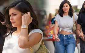 Kylie Jenner diện đồ hiệu sang chảnh, khoe body gợi cảm hút mắt trên phố
