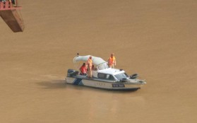 Lật thuyền chở 9 người ở Lai Châu, 3 người đang mất tích