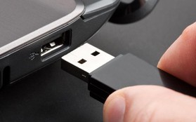 Rút USB đột ngột khỏi máy tính khi đang dùng dở có bị hỏng, mất dữ liệu hay không?