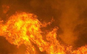 Cháy rừng ở Mỹ làm 6 người thiệt mạng và hàng trăm ngôi nhà bị phá hủy
