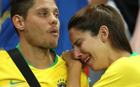 CĐV Brazil đau đớn, rơi nước mắt chứng kiến Brazil bị loại cay đắng