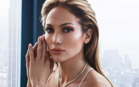 Jennifer Lopez ẵm giải thưởng danh giá mang tên Michael Jackson và hai người cô muốn sẽ chiến thắng năm sau là...