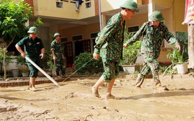 Hàng nghìn học sinh huyện biên giới Nghệ An không thể tựu trường như kế hoạch do lũ
