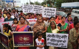 Ấn Độ: Tử hình 2 kẻ cưỡng hiếp bé gái 7 tuổi