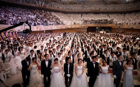 Yêu là phải cưới: 4,000 cặp cô dâu chú rể tham gia hôn lễ tập thể tại Hàn Quốc, nhiều đôi chỉ vừa mới quen cũng đòi cưới luôn