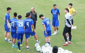 U23 Việt Nam vs U23 Oman: HLV Park Hang Seo sẽ thay cả đội hình?