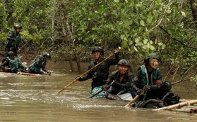 CBTHM: Màn thủy chiến sống còn của team Huỳnh Tiên và Rima Thanh Vy