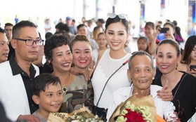 Clip: Tân Hoa hậu Tiểu Vy hạnh phúc trở về trong vòng tay chào đón của bố mẹ và người dân quê hương Quảng Nam
