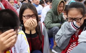 Hà Nội: HS cả trường cấp 2 khóc nghẹn khi nghe thầy giáo giảng về gia đình