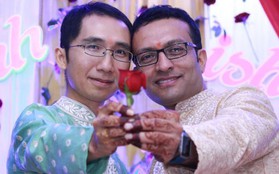 Đám cưới của chàng trai gốc Việt với bạn trai theo phong cách truyền thống Hindu gây nức lòng cộng đồng LGBT