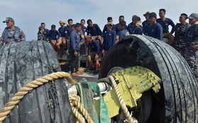 Đã tìm thấy phần thân máy bay Lion Air rơi xuống biển
