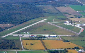 Hai máy bay va chạm ở Canada khiến một phi công thiệt mạng
