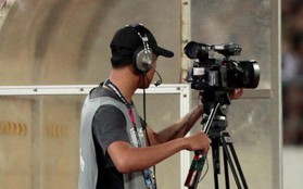 Khán giả ức chế tột độ vì cameraman trận Lào - Việt Nam