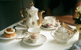 Tiệc trà Anh: tưởng sang chảnh bậc nhất nhưng thực ra có nguồn gốc "cứu đói" cho một quý tộc thích "ăn cả thế giới"